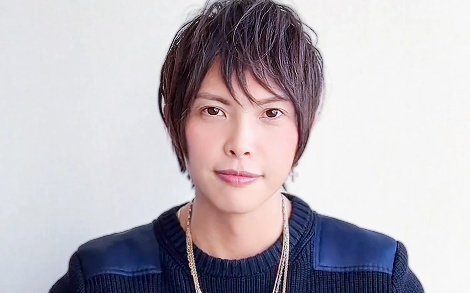 初めまして、ヤナさんです